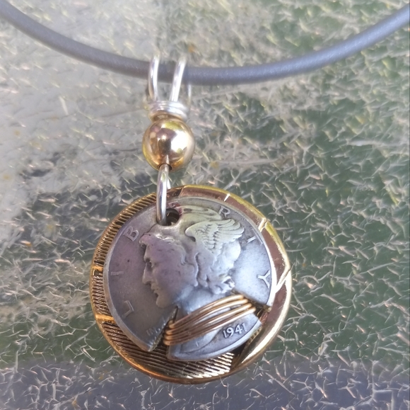 Handmade Necklace with Vintage Mercury Dime 1941 - Picture 2 of 6